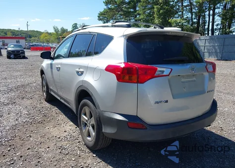 2015 Toyota Rav4 Xle из США, поврежденный, VIN JTMRFREVXFJ013730